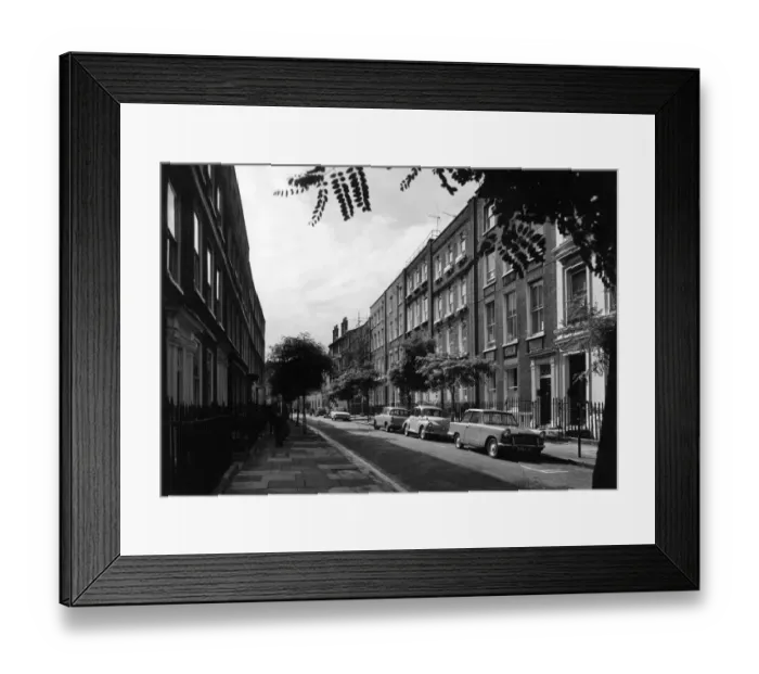 Framed Print : An early Georgian terrace of houses in Great Ormond Street, Bloomsbury, London Framed Print : An early Georgian terrace of houses in Great Ormond Street, Bloomsbury, London