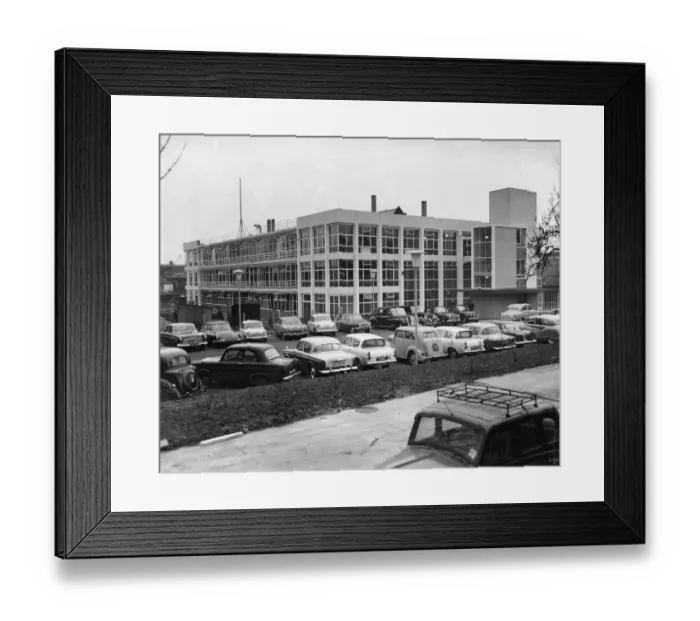 Framed Print : The opening of the South East London General Practitioners Centre, St Marys Road