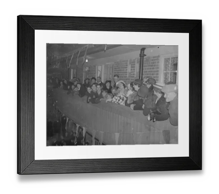 Framed Print : Duchess of York opens new flats at Isle Dogs. The Duchess of York, who was unable Framed Print : Duchess of York opens new flats at Isle Dogs. The Duchess of York, who was unable
