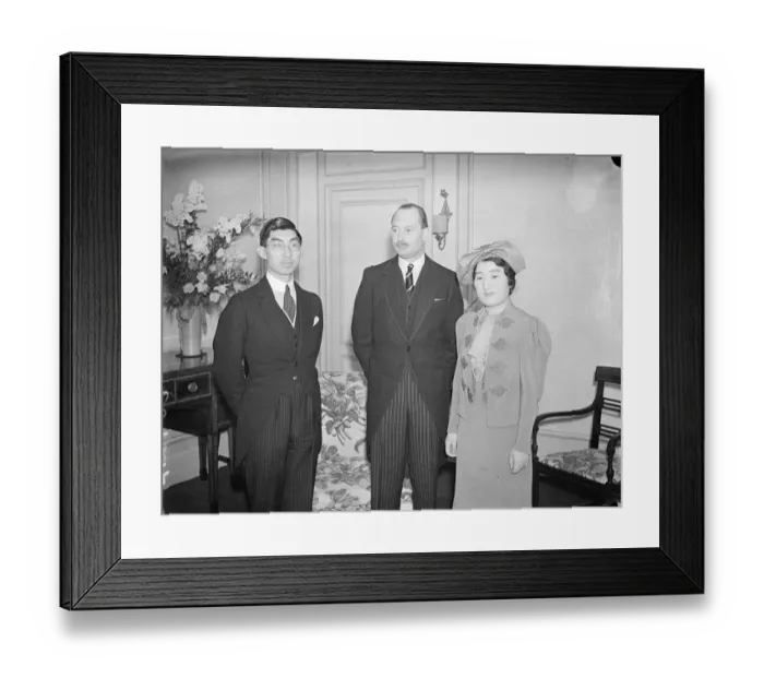Framed Print : Duke of Gloucester calls on Prince and Princess Chichibu. The Duke of Gloucester called on Prince Framed Print : Duke of Gloucester calls on Prince and Princess Chichibu. The Duke of Gloucester called on Prince