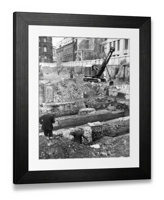 Framed Print : The reconstruction of post war London Diggers discover an old Roman Wall in Walbrook Framed Print : The reconstruction of post war London Diggers discover an old Roman Wall in Walbrook