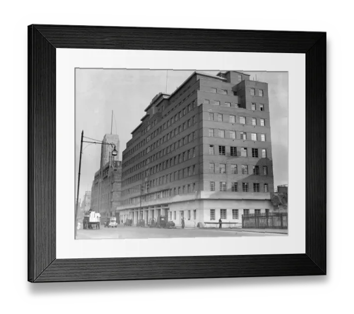 Framed Print : The new London Fire Brigade Headquarters building, Lambeth, London, England