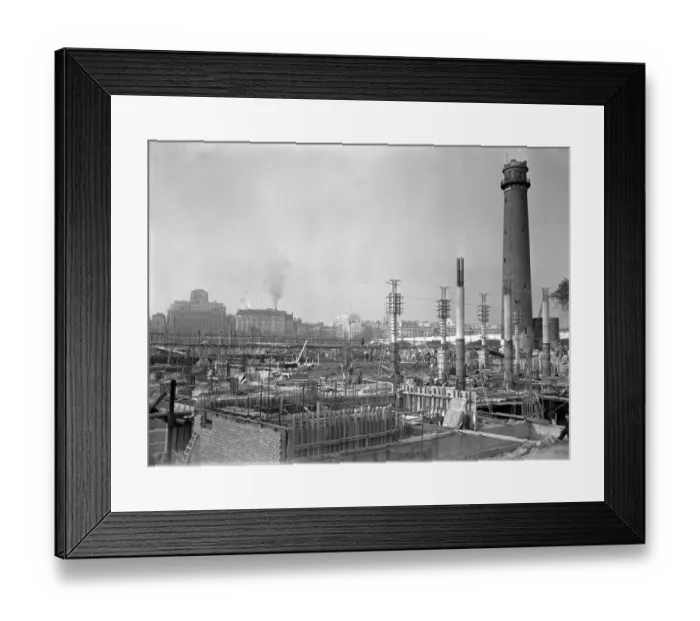 Framed Print : London: Work is now well under way on the development scheme on the South bank of the Thames Framed Print : London: Work is now well under way on the development scheme on the South bank of the Thames