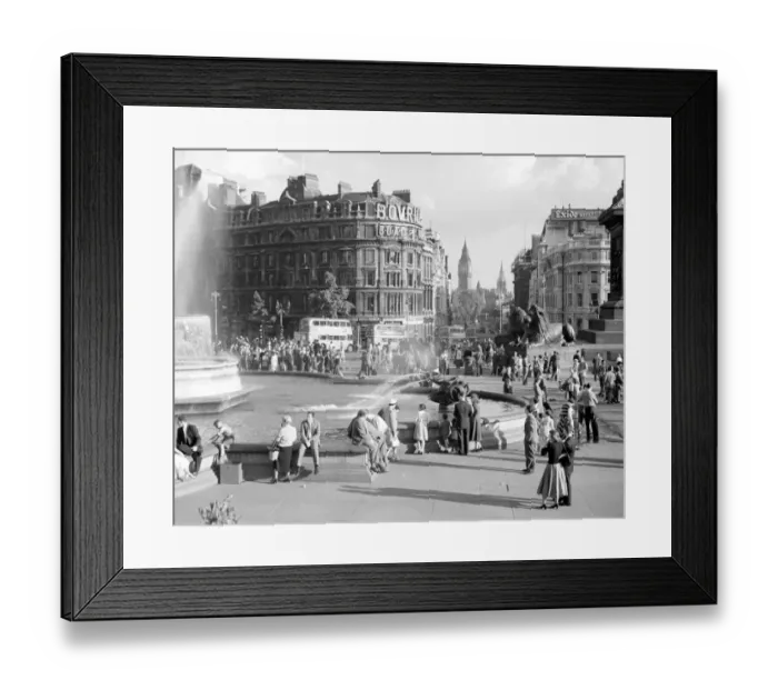 Framed Print : Trafalgar Square looking down Whitehall towards the Houses of Parliament and Big Ben