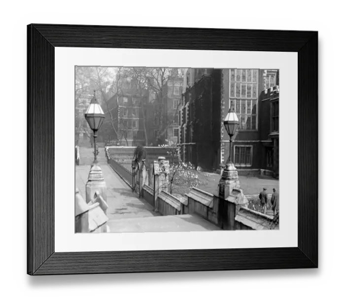 Framed Print : People at the Middle Temple, Inns Of Court, London, UK, England Framed Print : People at the Middle Temple, Inns Of Court, London, UK, England