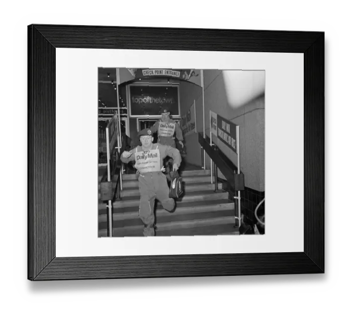 Framed Print : Ronald Handfield ands T Morrell, both of RAF College, Cranwell, Lincolnshire Framed Print : Ronald Handfield ands T Morrell, both of RAF College, Cranwell, Lincolnshire