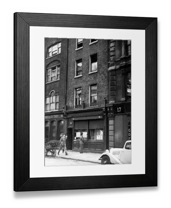 Framed Print : Communist Headquarters in Britain. 16 King Street, London Framed Print : Communist Headquarters in Britain. 16 King Street, London