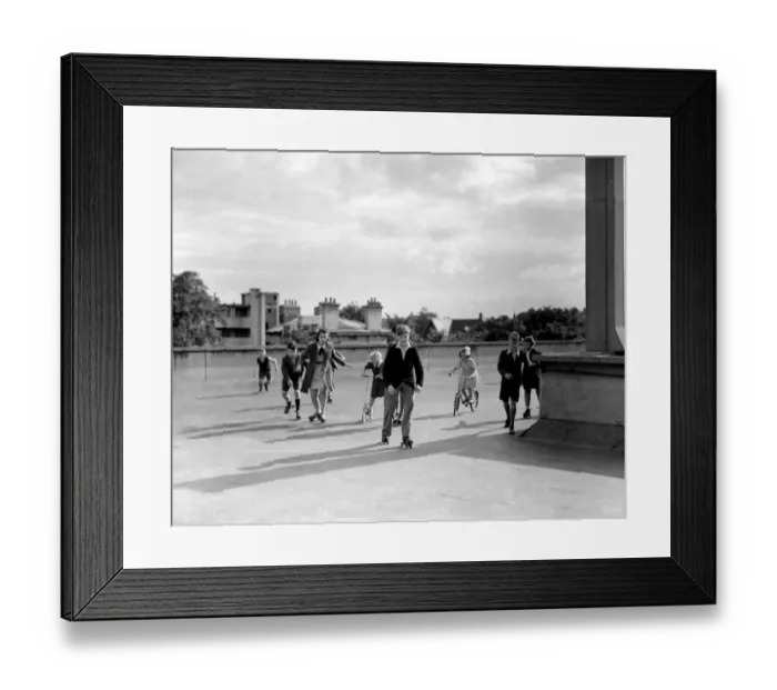 Framed Print : Peckham Health Centre or the Pioneer Health Centre was opened in 1935 in Peckham, south London Framed Print : Peckham Health Centre or the Pioneer Health Centre was opened in 1935 in Peckham, south London