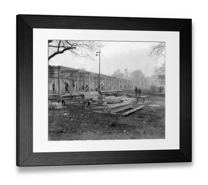 Framed Print : Building the temporary structure for the Army Parcels Office in Regents Park. 1914