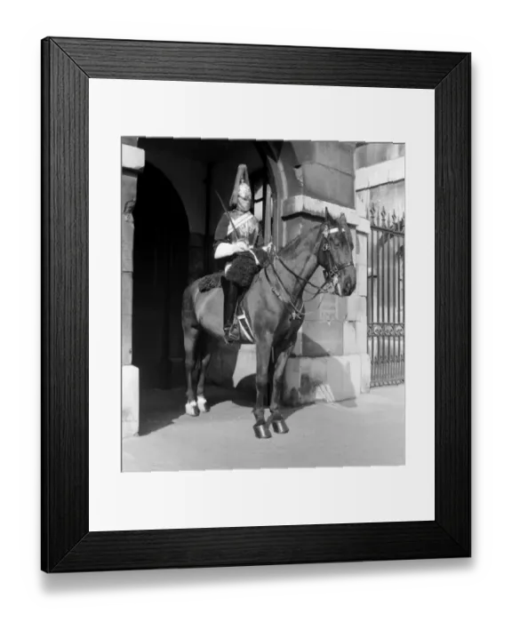 Framed Print : Horseguard on sentry duty outside Horse Guards Parade, Whitehall, London, England Framed Print : Horseguard on sentry duty outside Horse Guards Parade, Whitehall, London, England