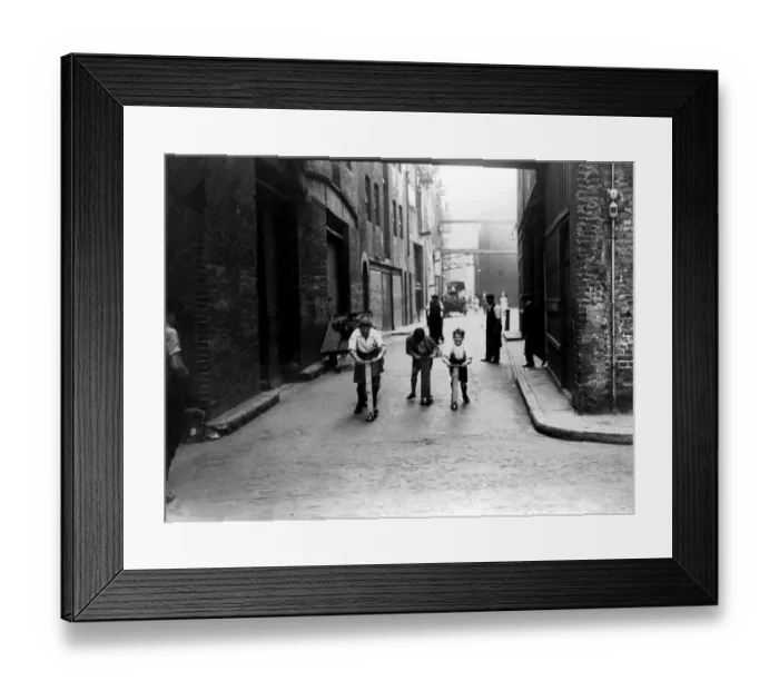 Framed Print : Docks, Old London Framed Print : Docks, Old London