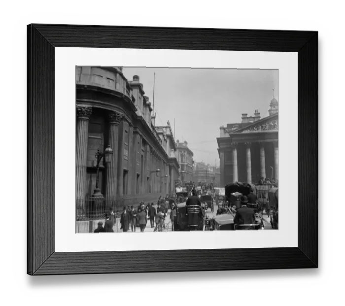 Framed Print : Edwardian London. Horsedrawn traffic by the Royal Exchange ( on the right ) in Framed Print : Edwardian London. Horsedrawn traffic by the Royal Exchange ( on the right ) in