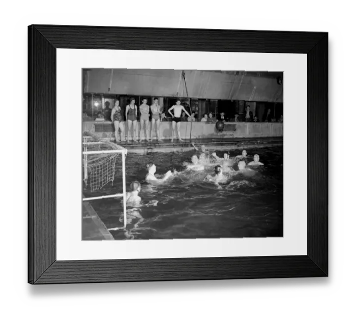Framed Print : Peckham Health Centre or the Pioneer Health Centre was opened in 1935 in Peckham, south London Framed Print : Peckham Health Centre or the Pioneer Health Centre was opened in 1935 in Peckham, south London