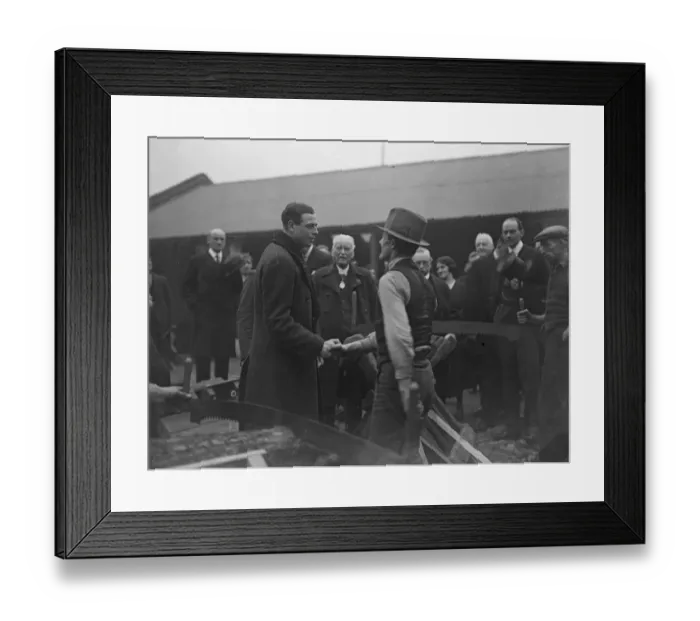 Framed Print : Prince George met an old shipmate who served with him aboard HMS Collingwood, when Framed Print : Prince George met an old shipmate who served with him aboard HMS Collingwood, when