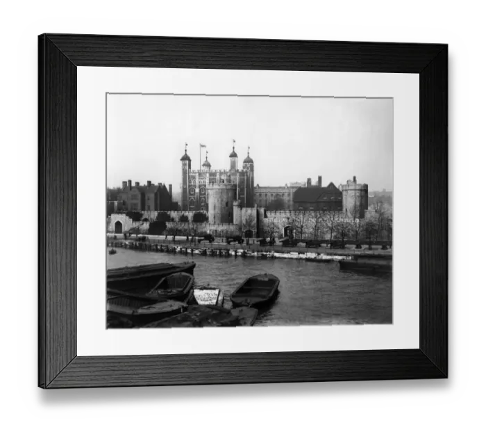 Framed Print : Tower of London circa 1910 Framed Print : Tower of London circa 1910
