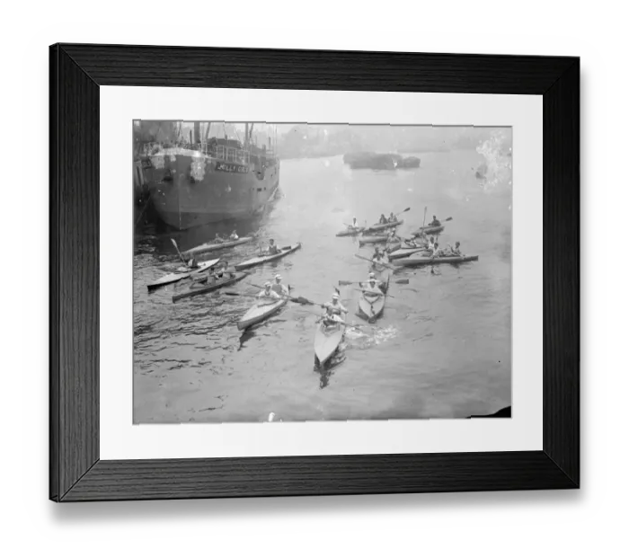 Framed Print : Canoes race for London to Putney. Paddling collapsible canoes, members of the Canoe Framed Print : Canoes race for London to Putney. Paddling collapsible canoes, members of the Canoe