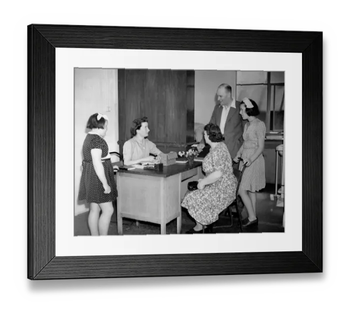 Framed Print : Peckham Health Centre or the Pioneer Health Centre was opened in 1935 in Peckham, south London