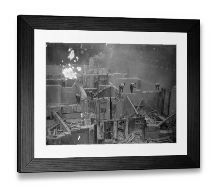 Framed Print : End of the proud Adelphi. Adelphi Terrace and arches, once one of London s Framed Print : End of the proud Adelphi. Adelphi Terrace and arches, once one of London s