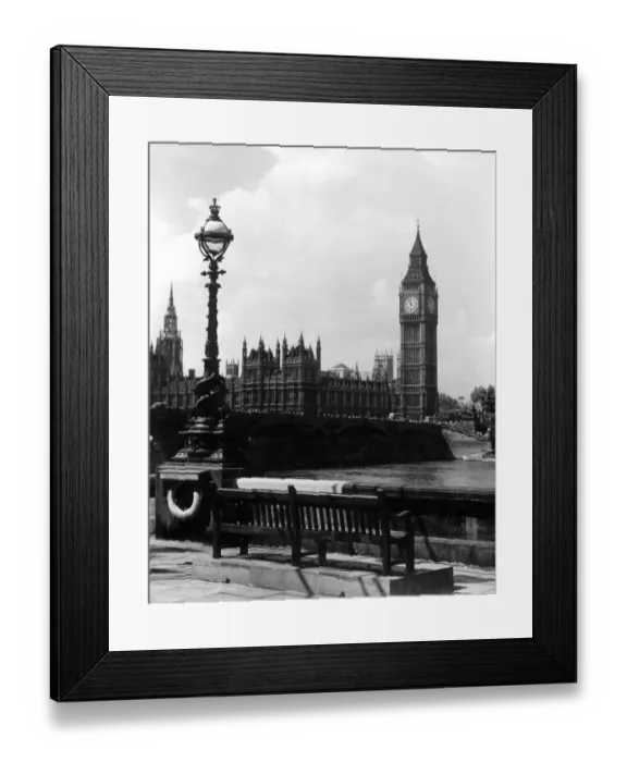 Framed Print : London Parliament Buildings General view across the River Thames Framed Print : London Parliament Buildings General view across the River Thames