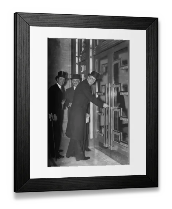 Framed Print : Mr Oliver Stanley being presented with a Golden Key by Sir Josiah Stamp, with which Framed Print : Mr Oliver Stanley being presented with a Golden Key by Sir Josiah Stamp, with which
