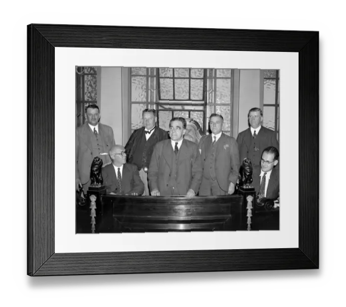 Framed Print : Building Trade Congress at Transport House. Back row, left to right: - Van Deth