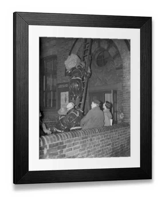 Framed Print : Paddington is first London Borough to stage air raid test. First London Borough Framed Print : Paddington is first London Borough to stage air raid test. First London Borough
