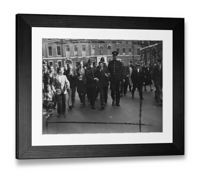 Framed Print : A man was arrested outside the Ivanhoe hotel, Bloomsbury and escorted to Tottenham Framed Print : A man was arrested outside the Ivanhoe hotel, Bloomsbury and escorted to Tottenham