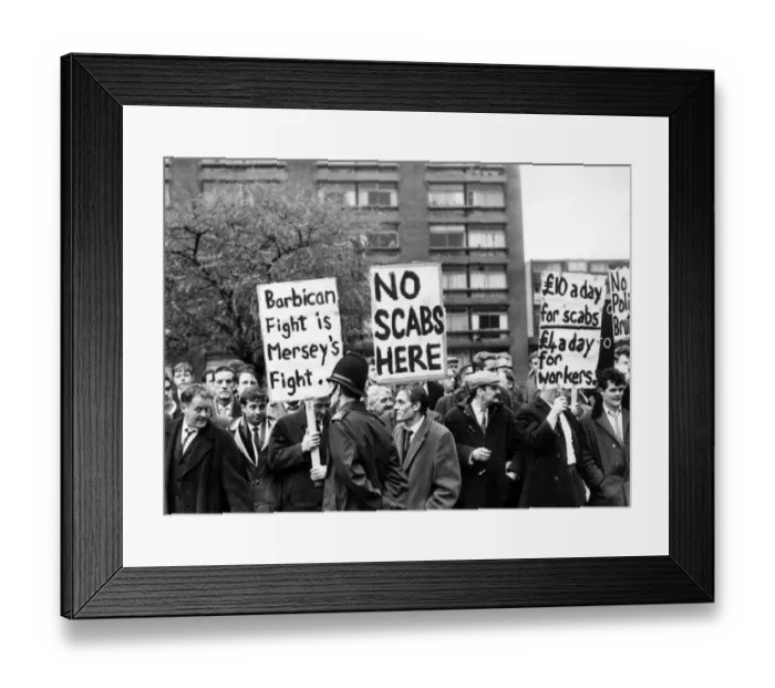 Framed Print : Building workers strike. Barbican strikers picket outside Mytons prior to their Framed Print : Building workers strike. Barbican strikers picket outside Mytons prior to their