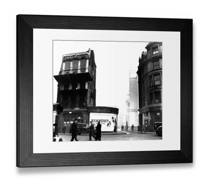 Framed Print : London. Site of Bucklesbury House, a 14 storey block of offices, before the building starts Framed Print : London. Site of Bucklesbury House, a 14 storey block of offices, before the building starts