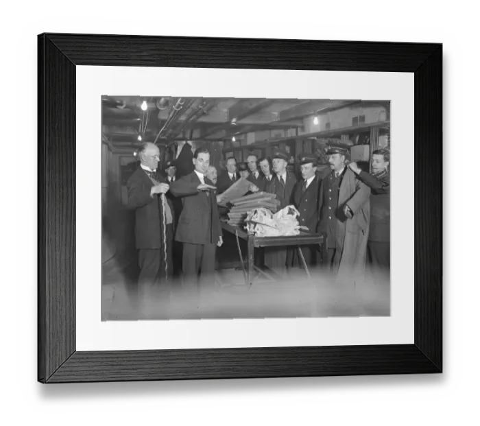 Framed Print : Lighter clothing for London underground employees. The four thousand uniformed Framed Print : Lighter clothing for London underground employees. The four thousand uniformed