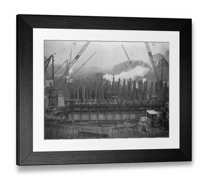 Framed Print : New concrete bridge over Thames at Richmond. A new concrete bridge is being constructed Framed Print : New concrete bridge over Thames at Richmond. A new concrete bridge is being constructed