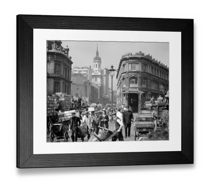 Framed Print : A policeman walks his beat with the fish porters, traders and barrow boys in Billingsgate