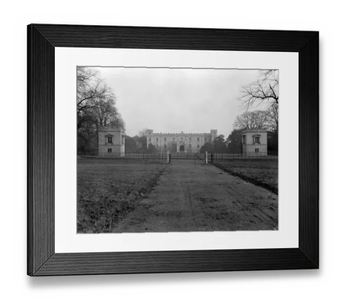 Framed Print : Syon Park, Brentford, seat of the Duke of Northumberland. 10 January 1930 s Framed Print : Syon Park, Brentford, seat of the Duke of Northumberland. 10 January 1930 s