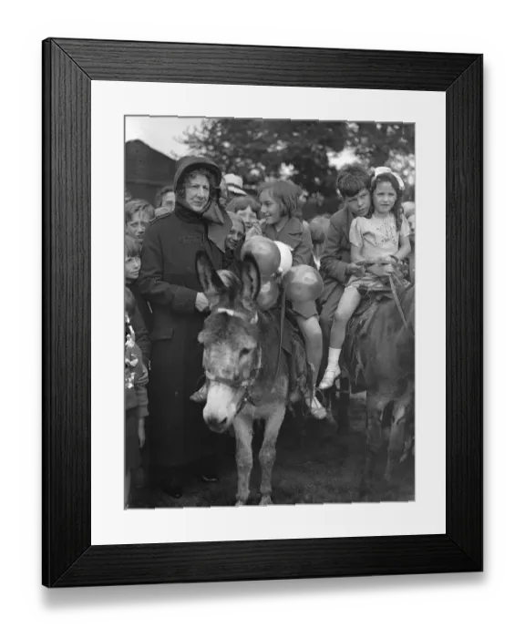 Framed Print : Catherine Booth, wife of William Booth, British founder of the Salvation Army, General