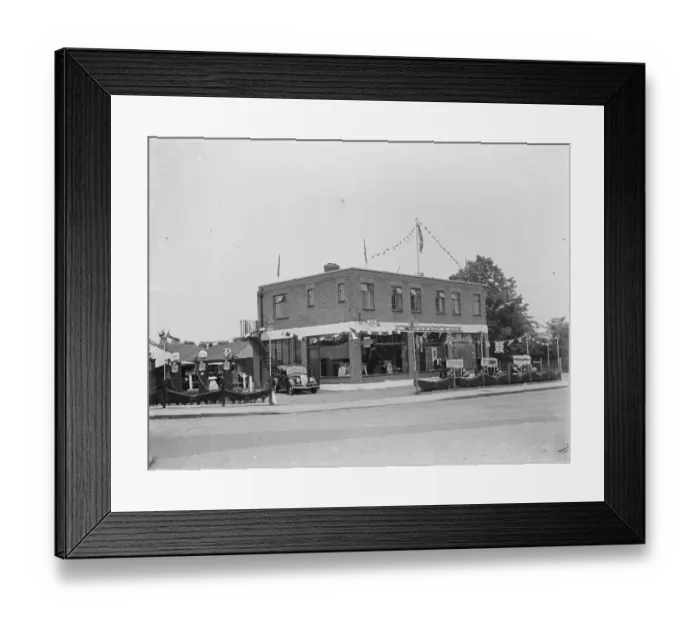 Framed Print : Sheppards show rooms at Sidcup. 19 May 1937 Framed Print : Sheppards show rooms at Sidcup. 19 May 1937