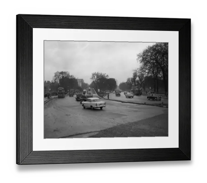 Framed Print : Traffic driving up to the new overpass - just one section of the wider Marble Arch Framed Print : Traffic driving up to the new overpass - just one section of the wider Marble Arch