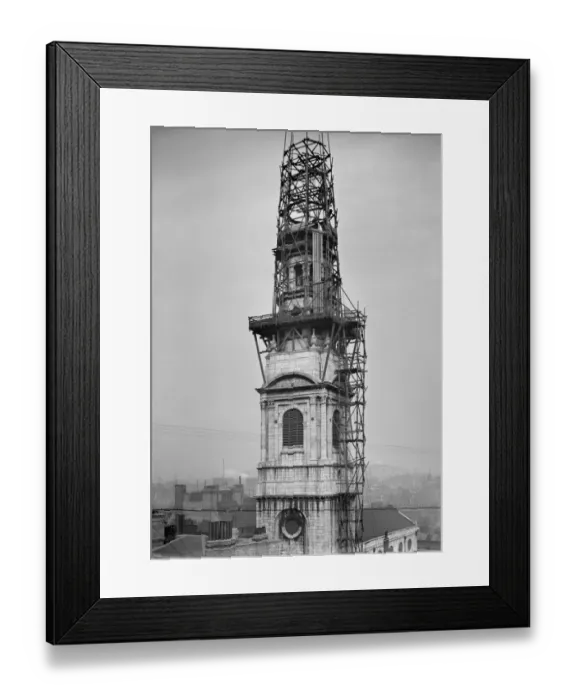 Framed Print : Scaffolding around the tower of St Brides Church, in the City of London, for restoration works