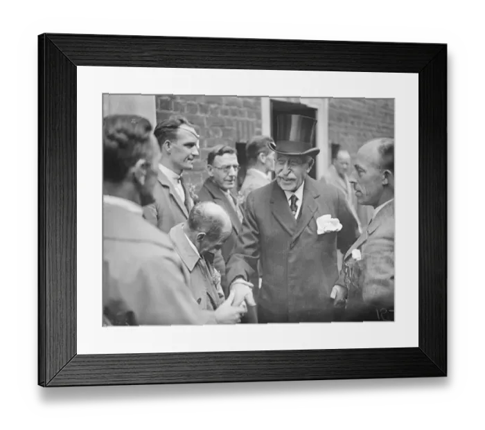Framed Print : Duke of Connaught attends matinee in aid of disabled officers homes in London Framed Print : Duke of Connaught attends matinee in aid of disabled officers homes in London