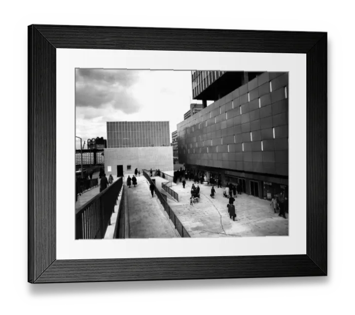 Framed Print : View of the new Elephant and Castle as it takes shape after the redevelopment work