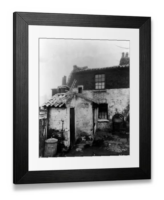 Framed Print : Slums in Halcourt Street, Shoreditch. London East End. 1929 Framed Print : Slums in Halcourt Street, Shoreditch. London East End. 1929