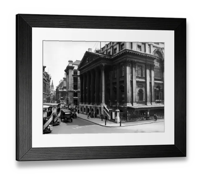 Framed Print : The Mansion House, in the heart of the Square Mile of London. It has been the residential home Framed Print : The Mansion House, in the heart of the Square Mile of London. It has been the residential home