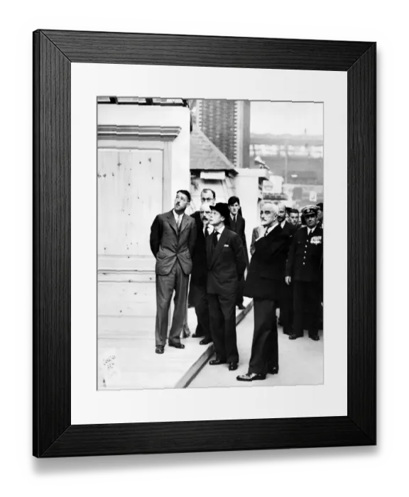 Framed Print : The King inspects the Canadian wood section of the Building Trades Exhibition at Olympia, London Framed Print : The King inspects the Canadian wood section of the Building Trades Exhibition at Olympia, London
