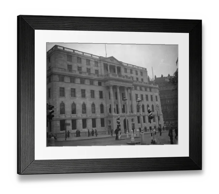 Framed Print : The new South Africa House building to be opened by the King today. The new South Framed Print : The new South Africa House building to be opened by the King today. The new South