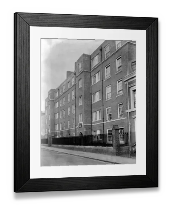 Framed Print : Jewish Board of Guardians new housing estate, Lincolon Street, Mile End Road, East London Framed Print : Jewish Board of Guardians new housing estate, Lincolon Street, Mile End Road, East London