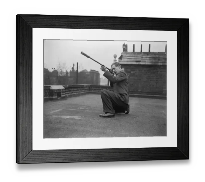 Framed Print : Noiseless guns for the Army. Remarkable invention of Surrey engineer Framed Print : Noiseless guns for the Army. Remarkable invention of Surrey engineer
