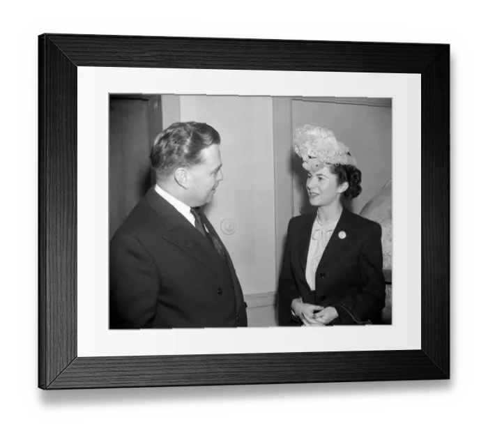 Framed Print : Butlin Building, 439 Oxford Street, London, has been opened as the headquarters Framed Print : Butlin Building, 439 Oxford Street, London, has been opened as the headquarters