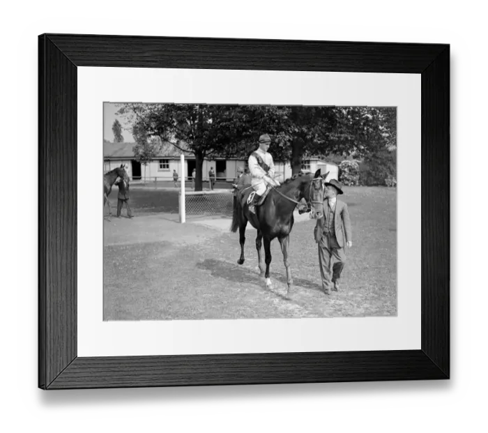 Framed Print : Gatwick Races, west Sussex, England. Rawana ridden by Gordon Richards Framed Print : Gatwick Races, west Sussex, England. Rawana ridden by Gordon Richards