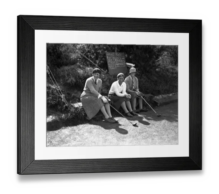 Framed Print : English Ladies Close Golf Championship at the Royal Ashdown Forest Golf Club. The Hon Mrs Mason Framed Print : English Ladies Close Golf Championship at the Royal Ashdown Forest Golf Club. The Hon Mrs Mason