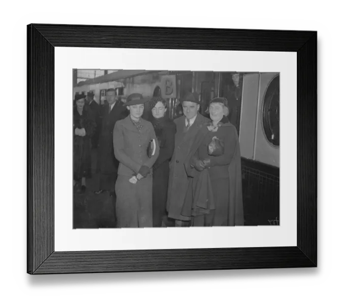 Framed Print : Laewis Casson seen off by wife and daughter when he leaves for America. Lewis Casson Framed Print : Laewis Casson seen off by wife and daughter when he leaves for America. Lewis Casson