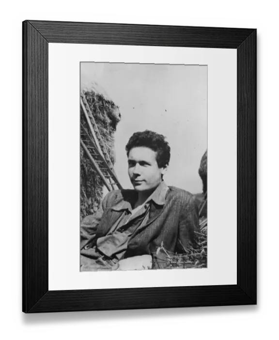 Framed Print : Sussex farmers son wins Rome Scholarship in Engraving. Mr James F A Osborne